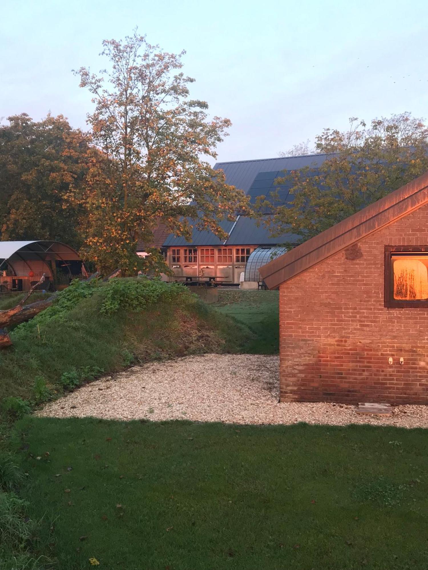 Bed En Brood In De Kapschuur - Boerderij De Zuiderkrib Panzió Kraggenburg Kültér fotó