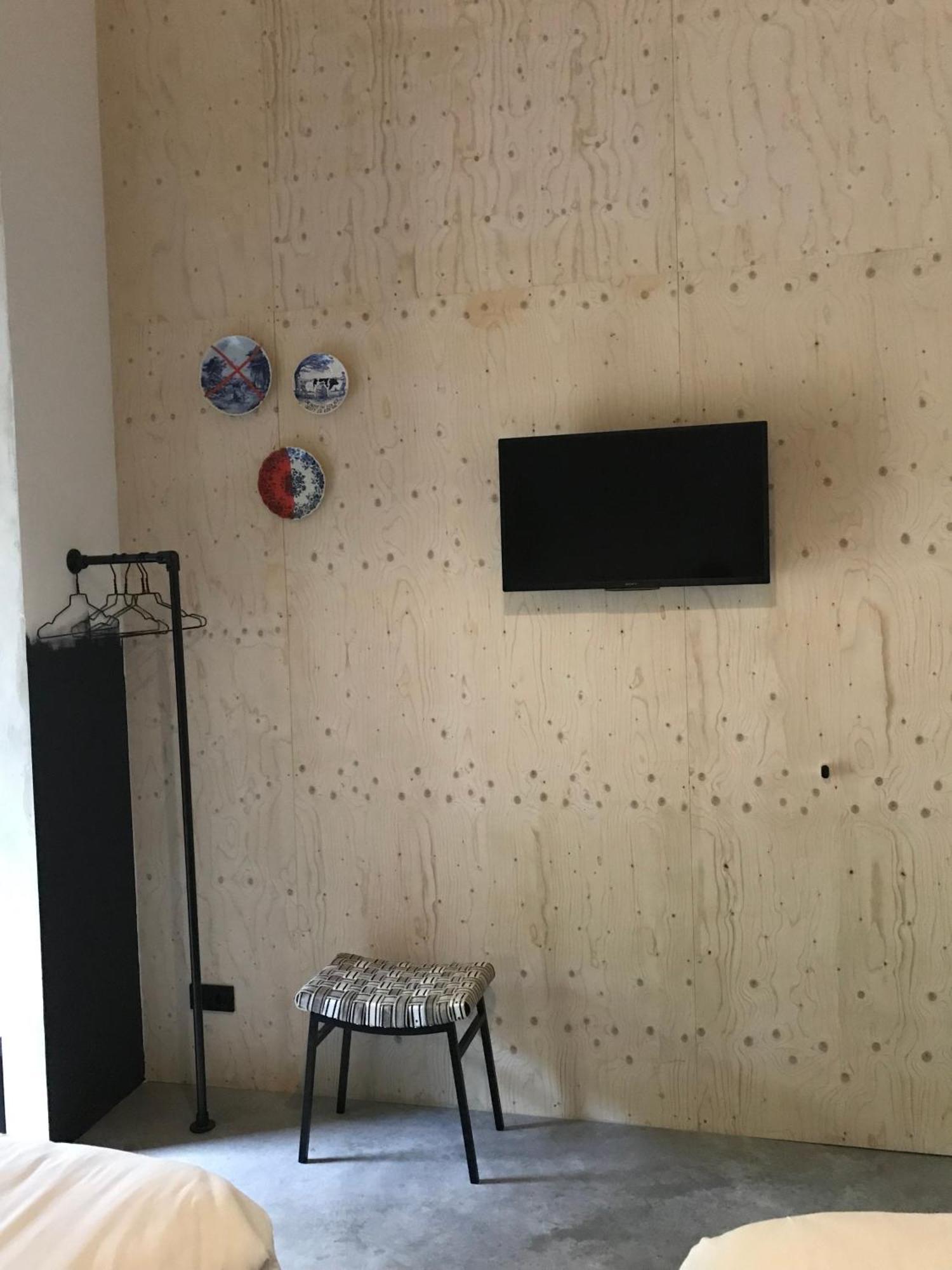 Bed En Brood In De Kapschuur - Boerderij De Zuiderkrib Panzió Kraggenburg Kültér fotó