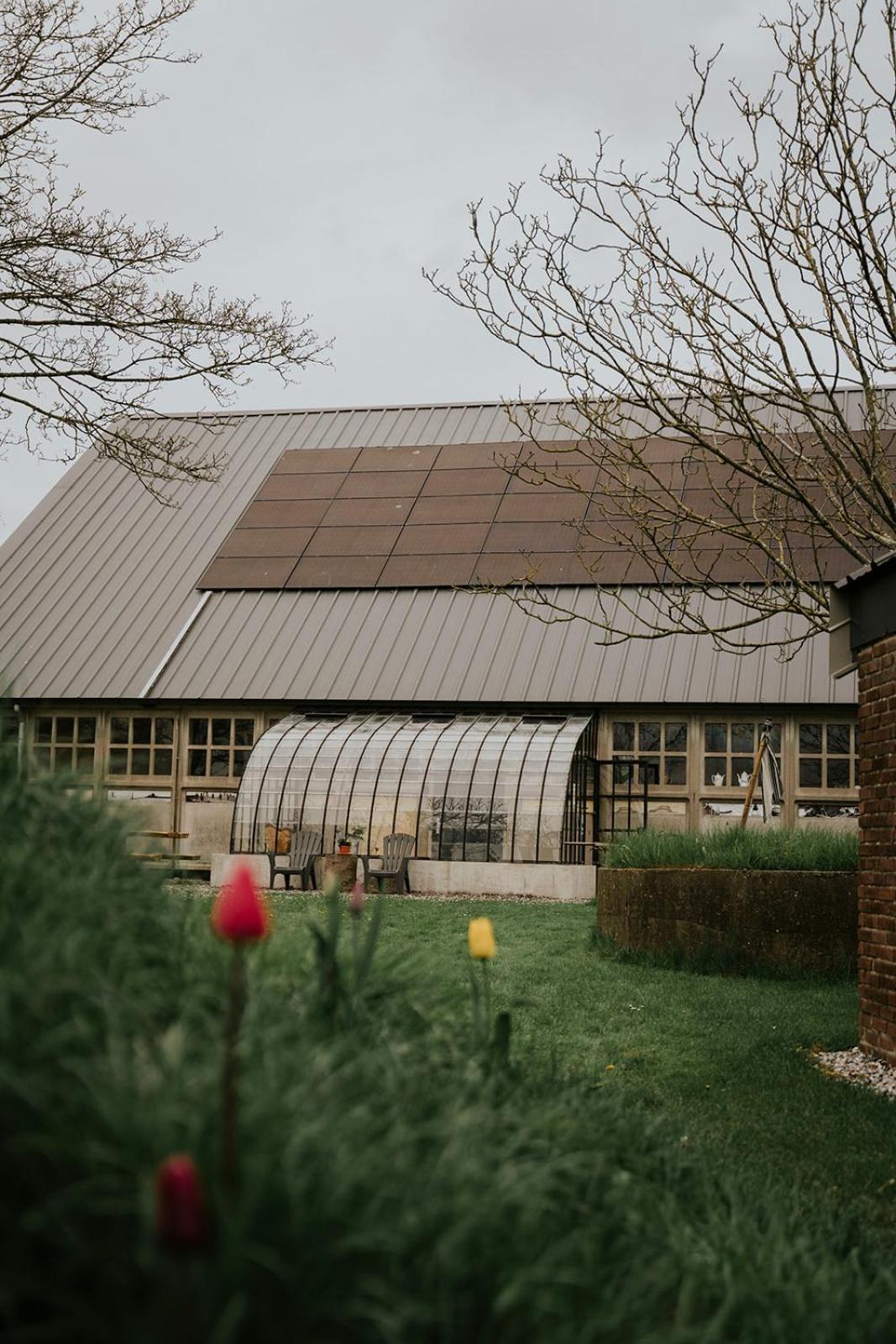Bed En Brood In De Kapschuur - Boerderij De Zuiderkrib Panzió Kraggenburg Kültér fotó